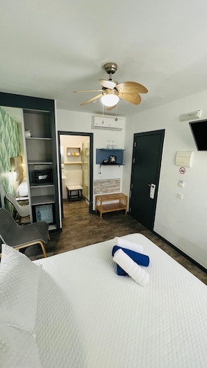 Economy Double Room | Down comforters, minibar, in-room safe, desk - Bajondillo Beach Cozy Inns (Torremolinos)