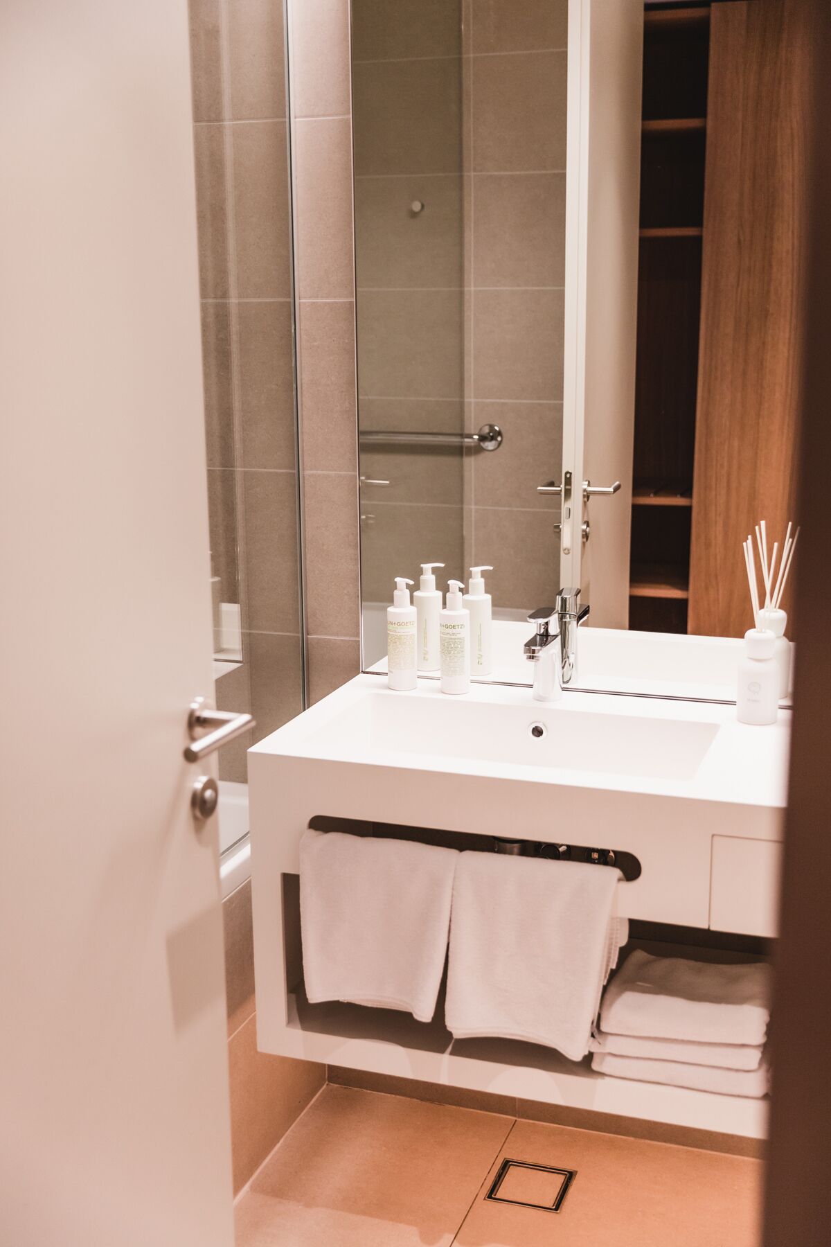 apartment, 1 bedroom, balcony | bathroom | free toiletries, hair dryer, bathrobes, slippers