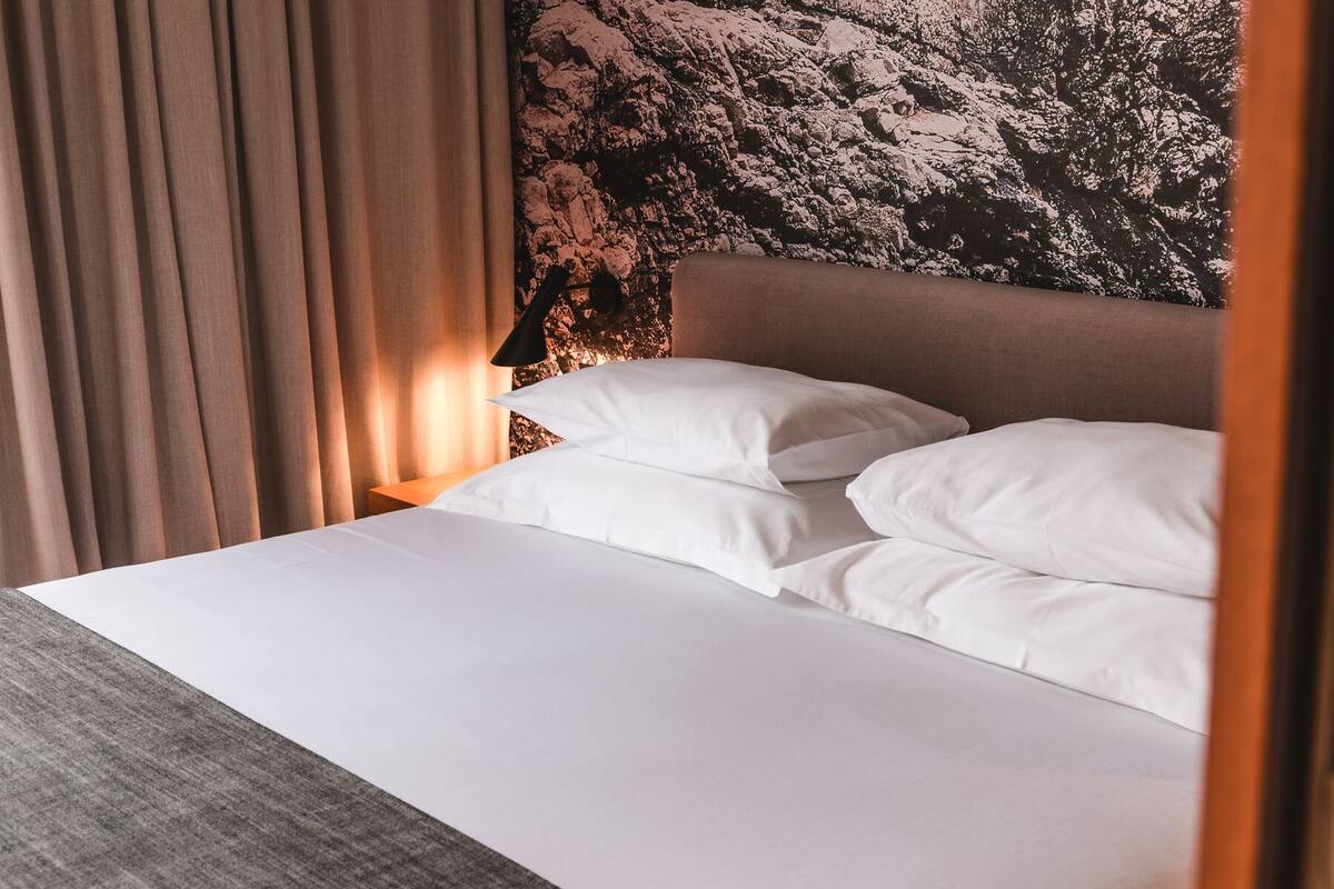 Apartment, 2 Bedrooms, Balcony | In-room safe, desk, blackout drapes, soundproofing