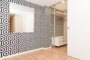 Grand Duplex, 3 Bedrooms | Room amenity - Blue Apartments (Barcelona)