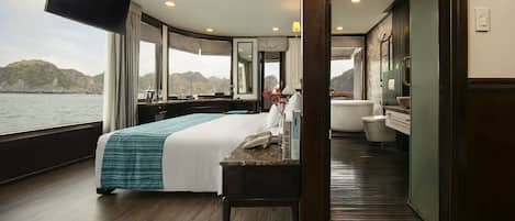 Azalea Exclusive Suite | 1 bedroom, minibar, in-room safe, desk