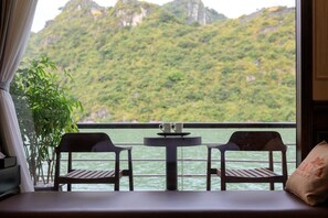 Balcony - Orchid Trendy Cruise (Ha Long)