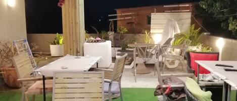 In-room safe, blackout curtains, soundproofing, cots/infant beds