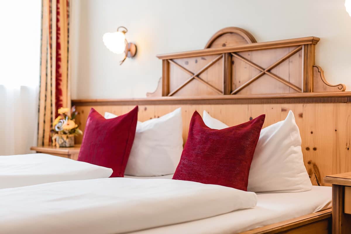 In-room safe, desk, cots/infant beds, rollaway beds