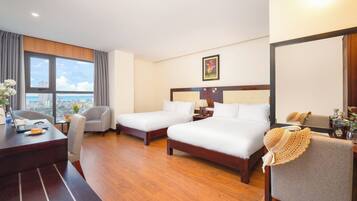 Family Triple Room | 1 bedroom, minibar, in-room safe, desk