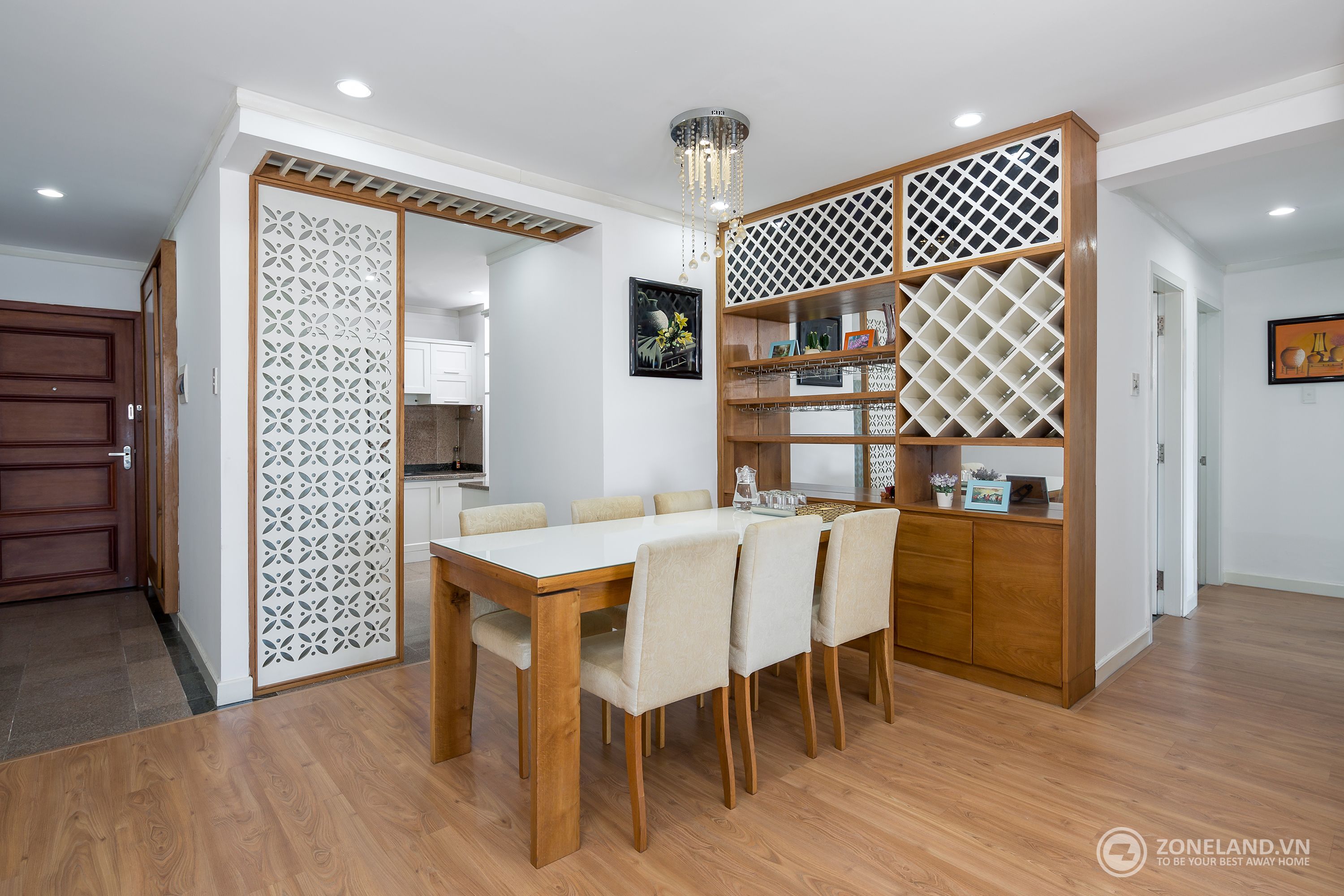 grand apartment, 3 bedrooms, city view | desk, laptop workspace, soundproofing, free wifi