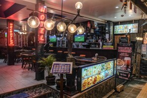 每日付費供應現點現煮早餐