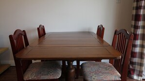 Unclassified image, 4 of 13, button - Windmill Self Catering (Dublin)