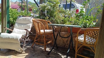 Basic Cabin | Exterior