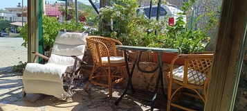 Basic Cabin | Exterior