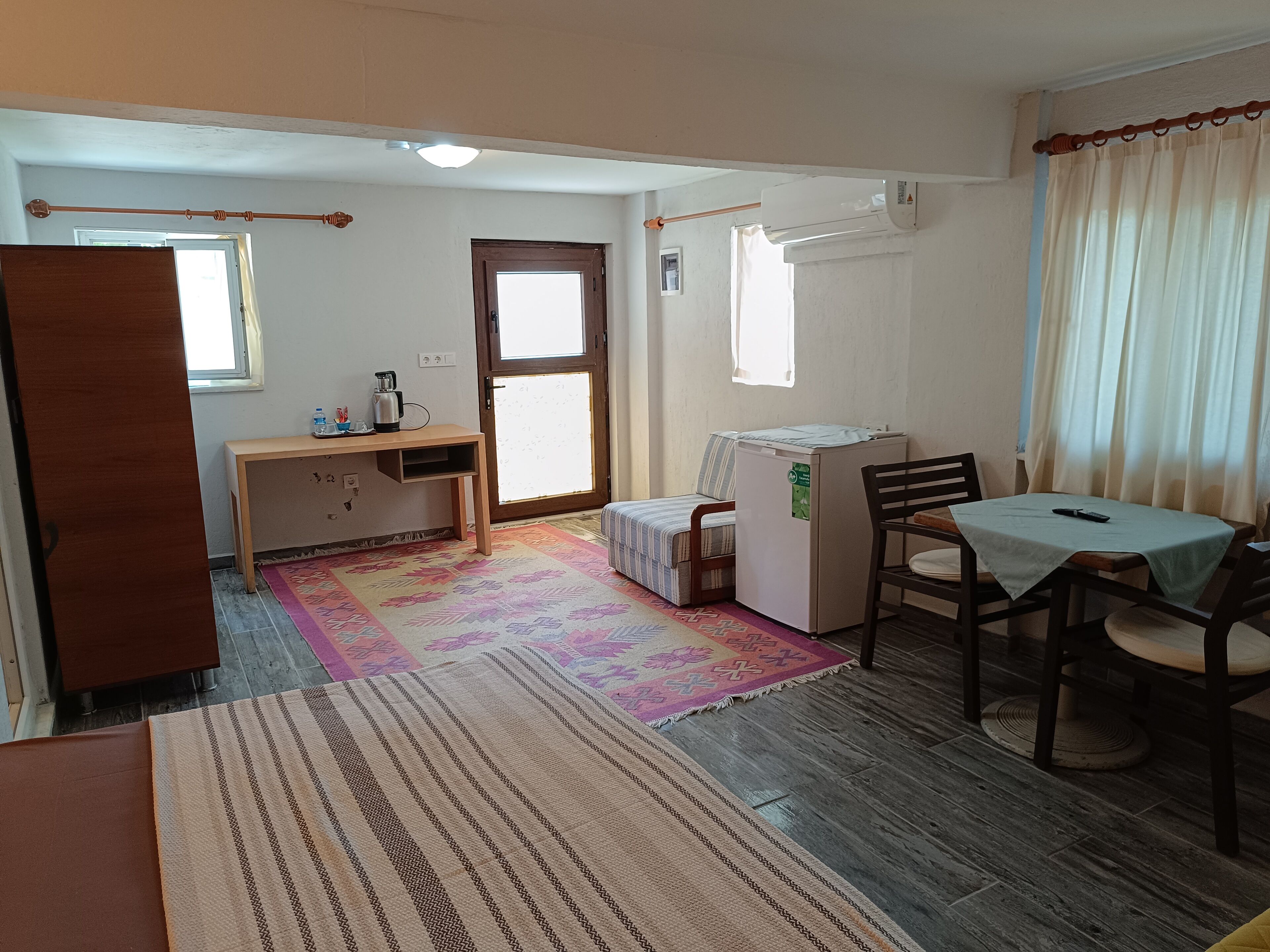 basic triple room | free wifi