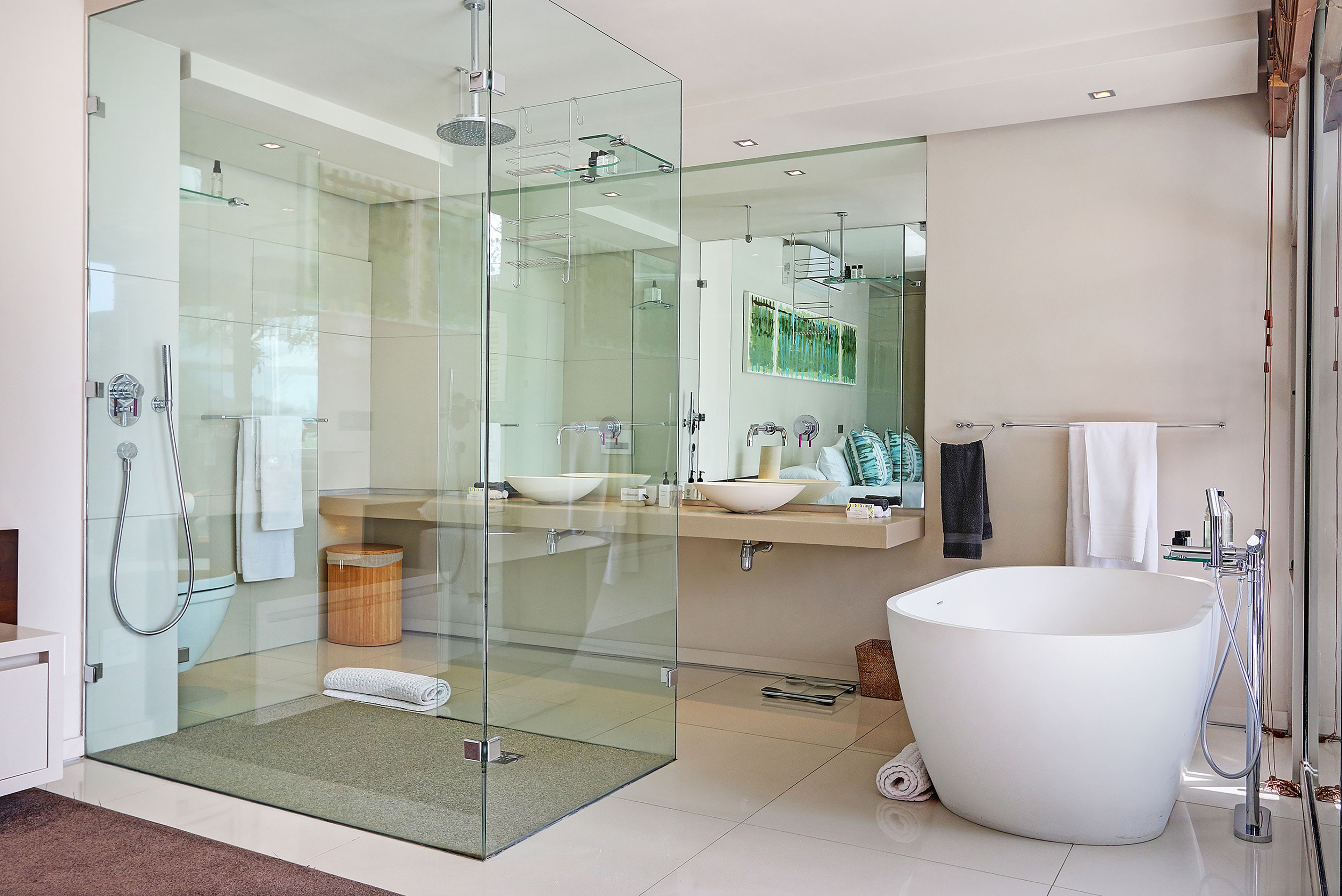 Luxe villa, 4 slaapkamers, uitzicht op zee, uitzicht op zee | Badkamer | Gratis toiletartikelen, een haardroger, pantoffels, handdoeken