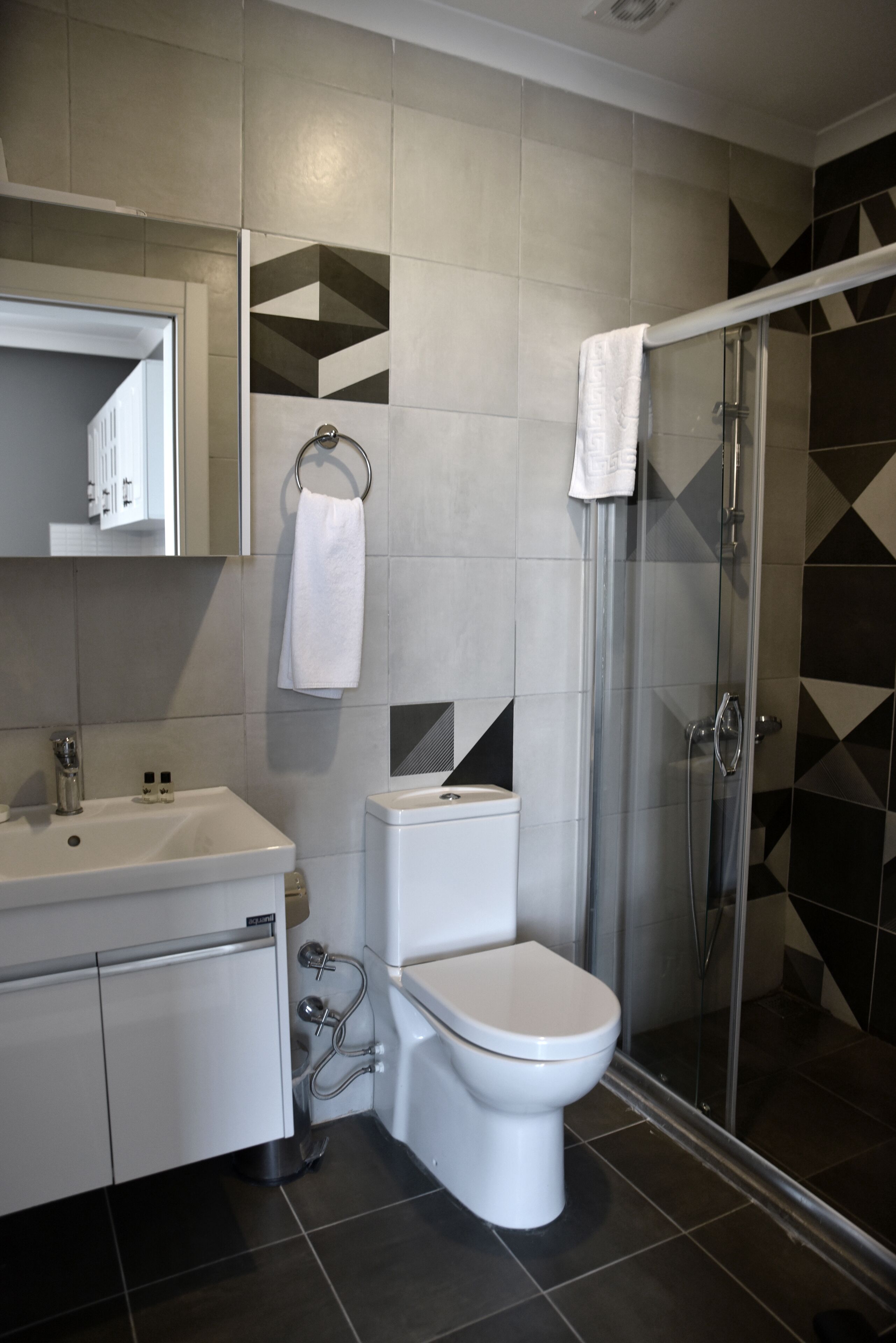 shower, free toiletries, hair dryer, slippers