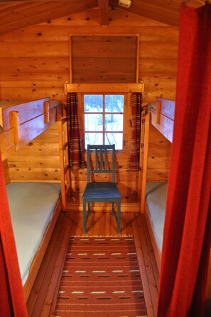 Perusmökki, jaettu kylpyhuone | Wi-Fi