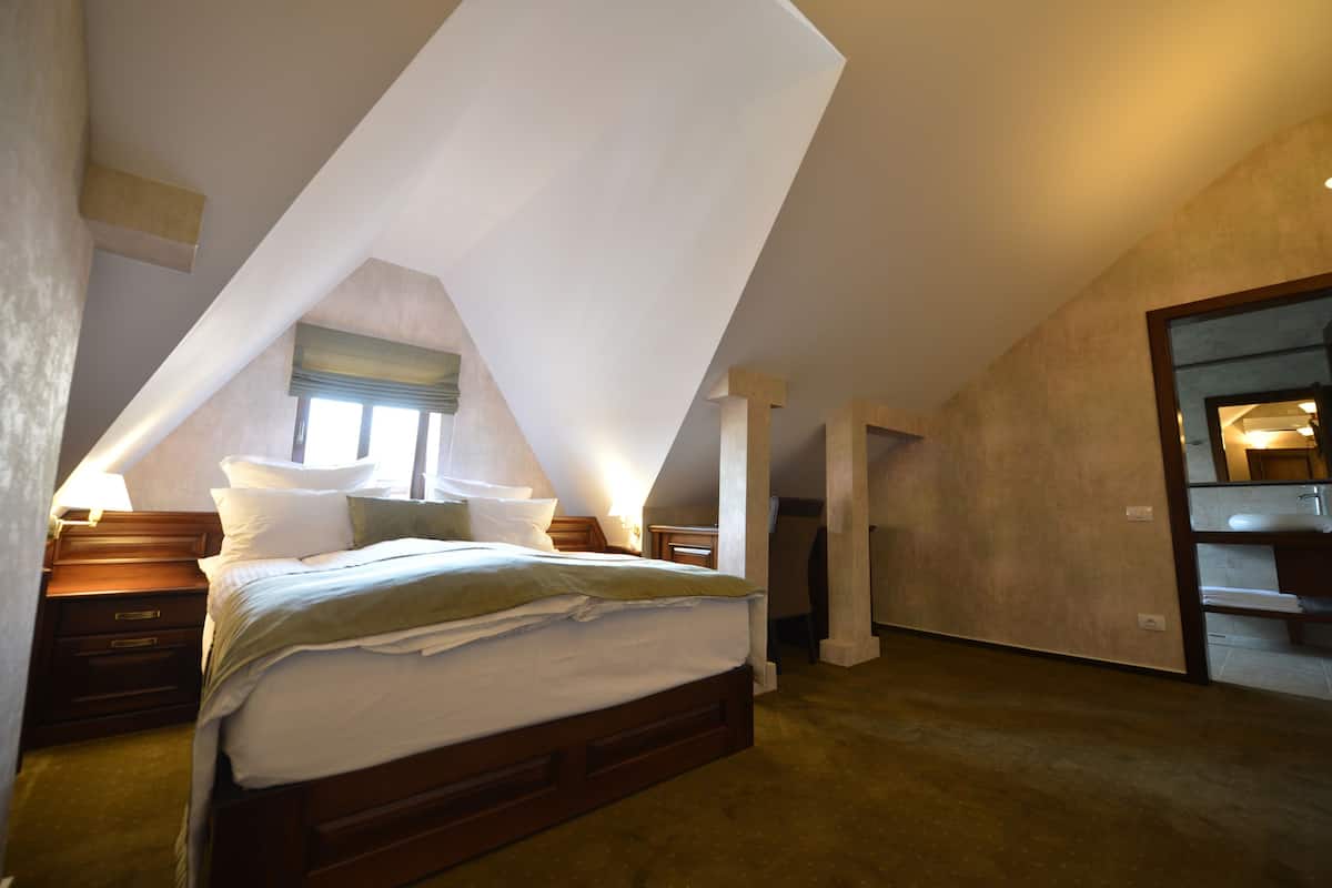 standard double room | egyptian cotton sheets, premium bedding, down duvets, memory-foam beds