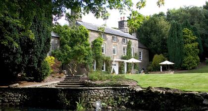 Hipping Hall