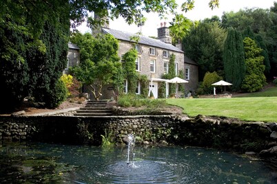 Hipping Hall