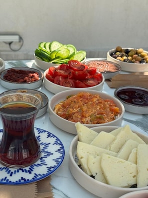 Daily local cuisine breakfast for a fee - Ados Hotel (Cesme)