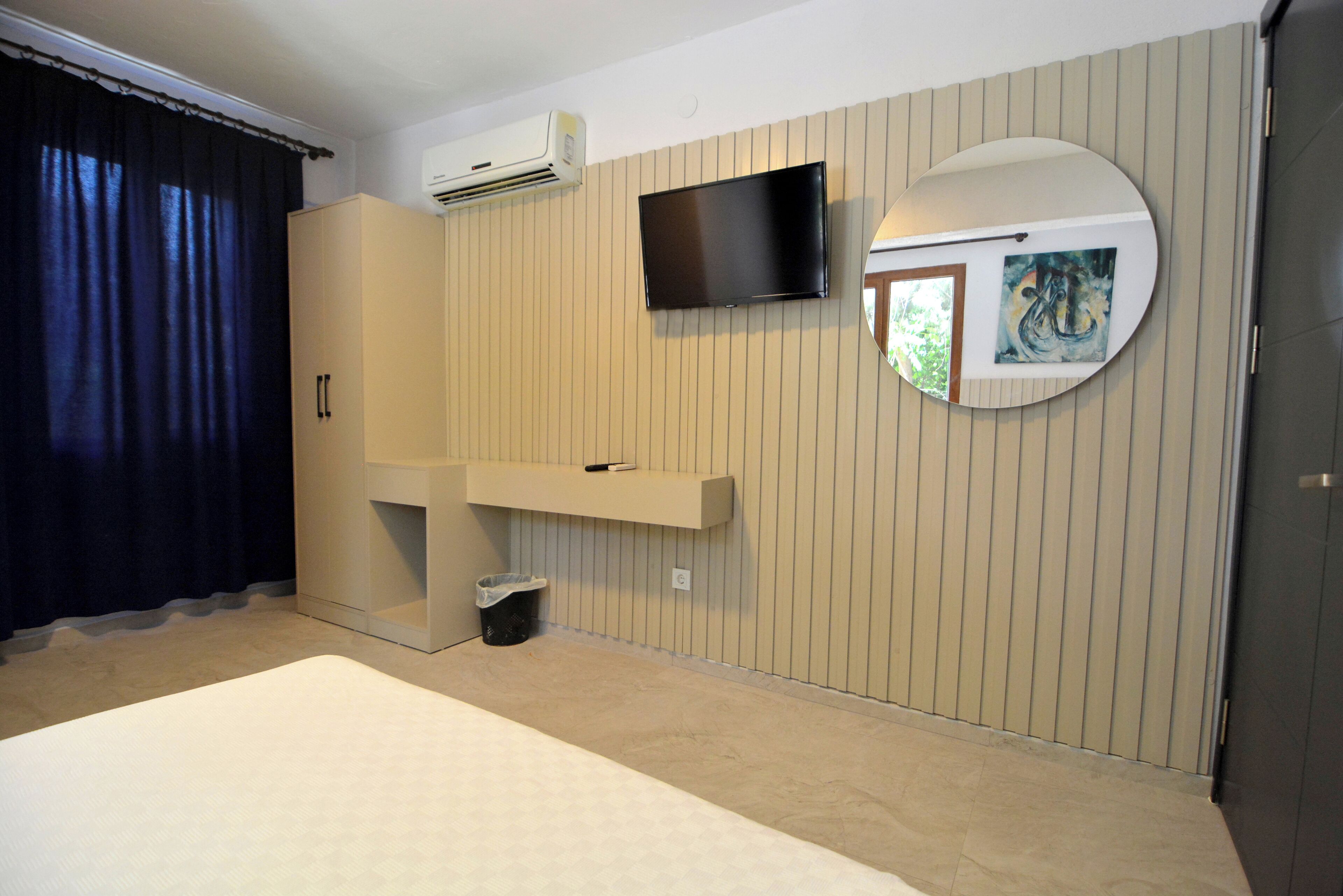 standard double room, 1 double bed | 1 bedroom, individually decorated, iron/ironing board, free wifi