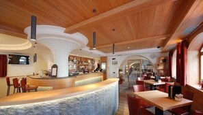 Bar (on property) - Hotel Cavalletto (Moena)