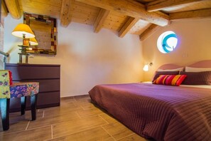 Villa, 2 Bedrooms, Private Pool | 2 bedrooms, in-room safe, desk, soundproofing