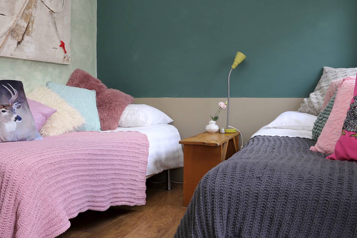 Coffres-forts dans les chambres, lits bébé (en supplément)