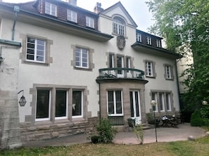 Ulkoruokailutilat