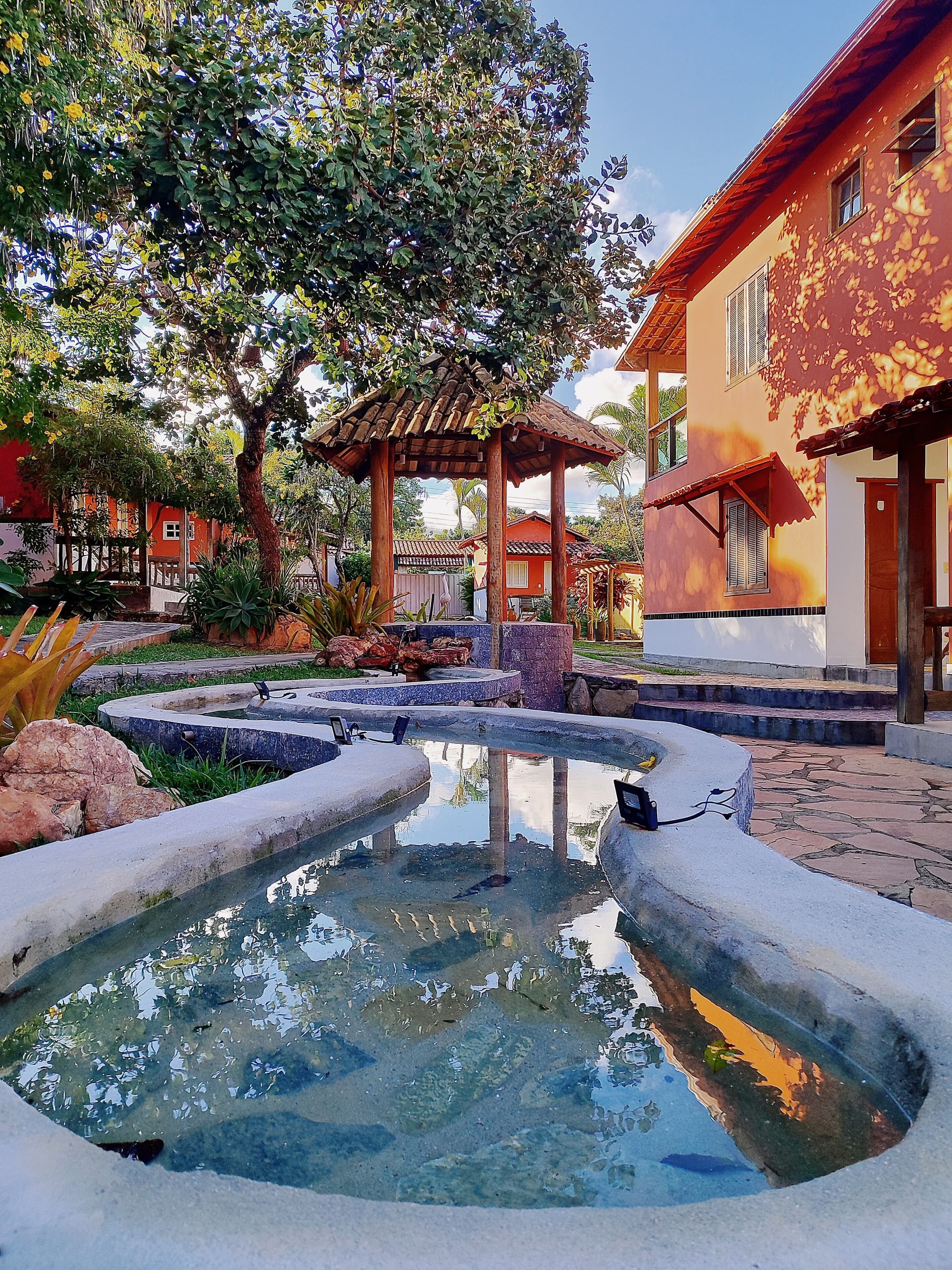 Mặt tiền nơi lưu trú