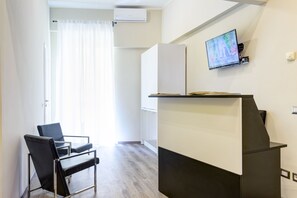 Deluxe Single Room, 1 Large Single Bed