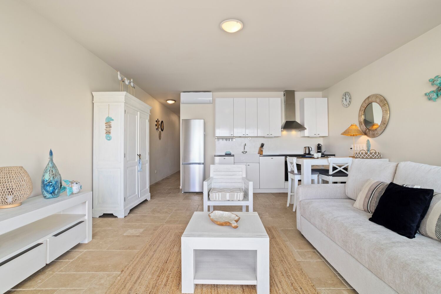 Deluxe Apartment, 1 Queen Bed | Living area | 50-inch Smart TV with cable channels, TV, pay films