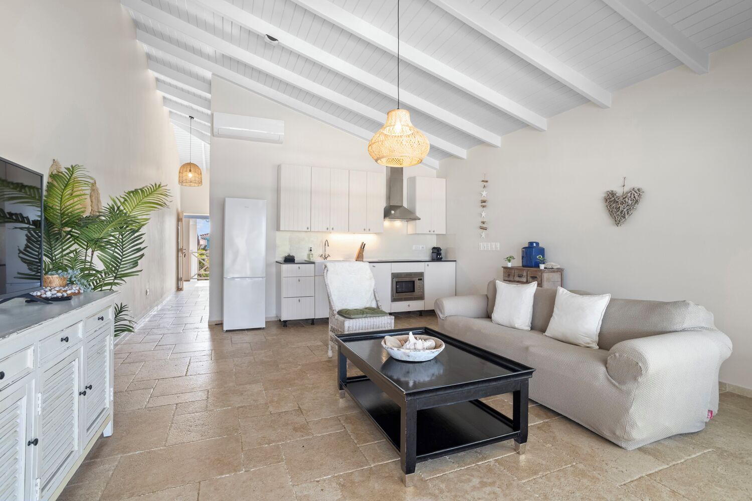 Deluxe Loft, 1 Queen Bed, Lagoon View | Living area | 50-inch Smart TV with cable channels, TV, pay films