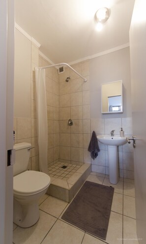 Bathroom - High-end city center studio with Views (Cape Town)