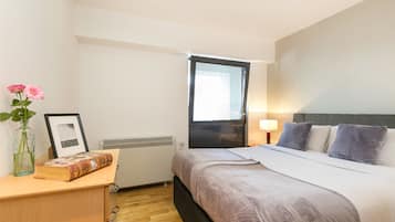 Standard-Apartment, 1 Schlafzimmer | Schallisolierte Zimmer, Bügeleisen/Bügelbrett, Zustellbetten
