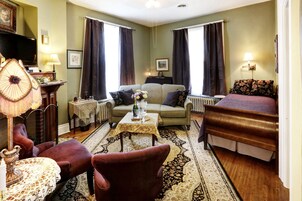 Ropa de cama de alta calidad y tabla de planchar con plancha 