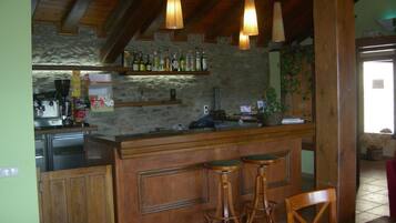 Bar (en el alojamiento)
