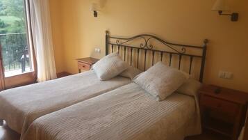 Coffres-forts dans les chambres, bureau, rideaux occultants