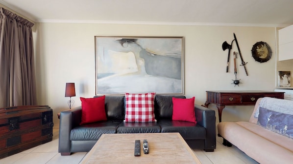 Classic Apartment, 2 Bedrooms | Living room | 32-inch flat-screen TV with cable channels, TV - Anchor Bay (Cape Town)