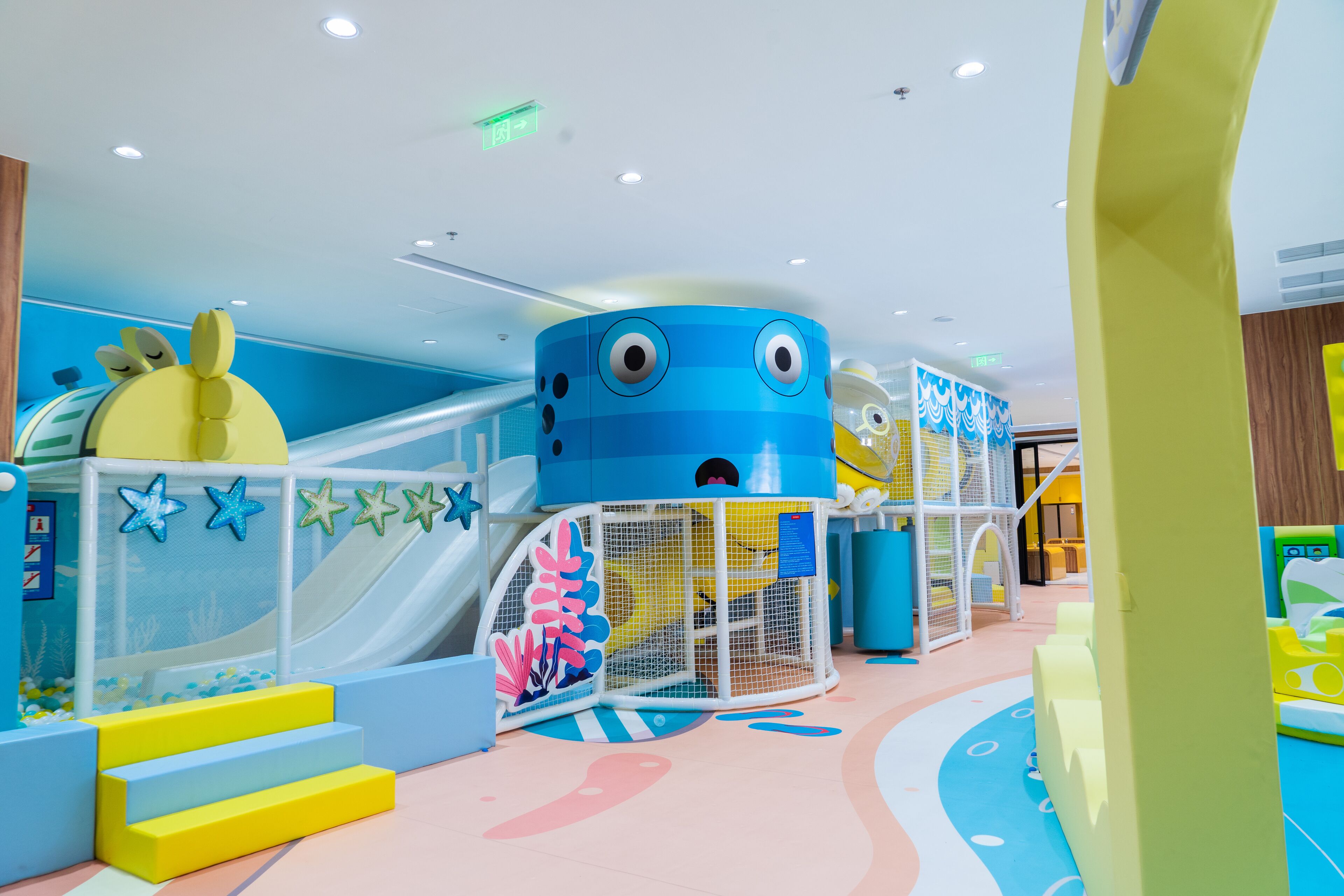 children’s play area – indoor