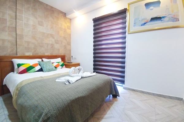 Superior Suite, Garden View | Premium bedding, laptop workspace, soundproofing, iron/ironing board
