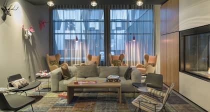 X Hotel