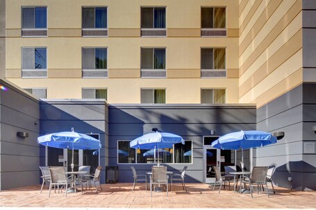 Fairfield Inn Suites by Marriott Asheville Tunnel Road - Image 3
