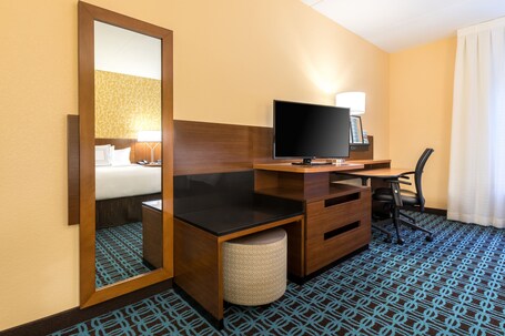 Fairfield Inn Suites by Marriott Asheville Tunnel Road - Image 27