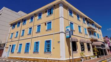 Fachada da propriedade