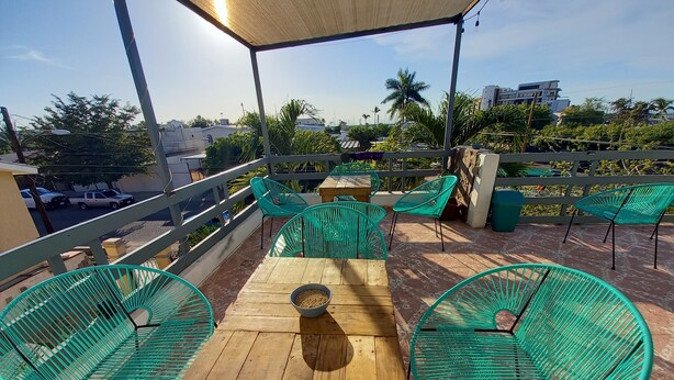 Living area - Bermejo Hostel (La Paz)