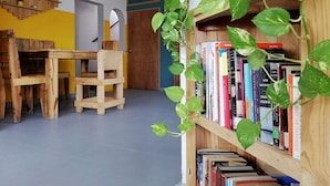 Living area - Bermejo Hostel (La Paz)