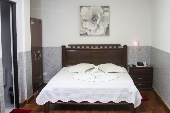 Family Room, 2 Bedrooms, Kitchen | Down comforters, individually furnished, free WiFi, bed sheets