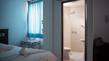 Family Twin Room, 1 Bedroom, Kitchen | Bathroom | Shower, rainfall showerhead, free toiletries, hair dryer