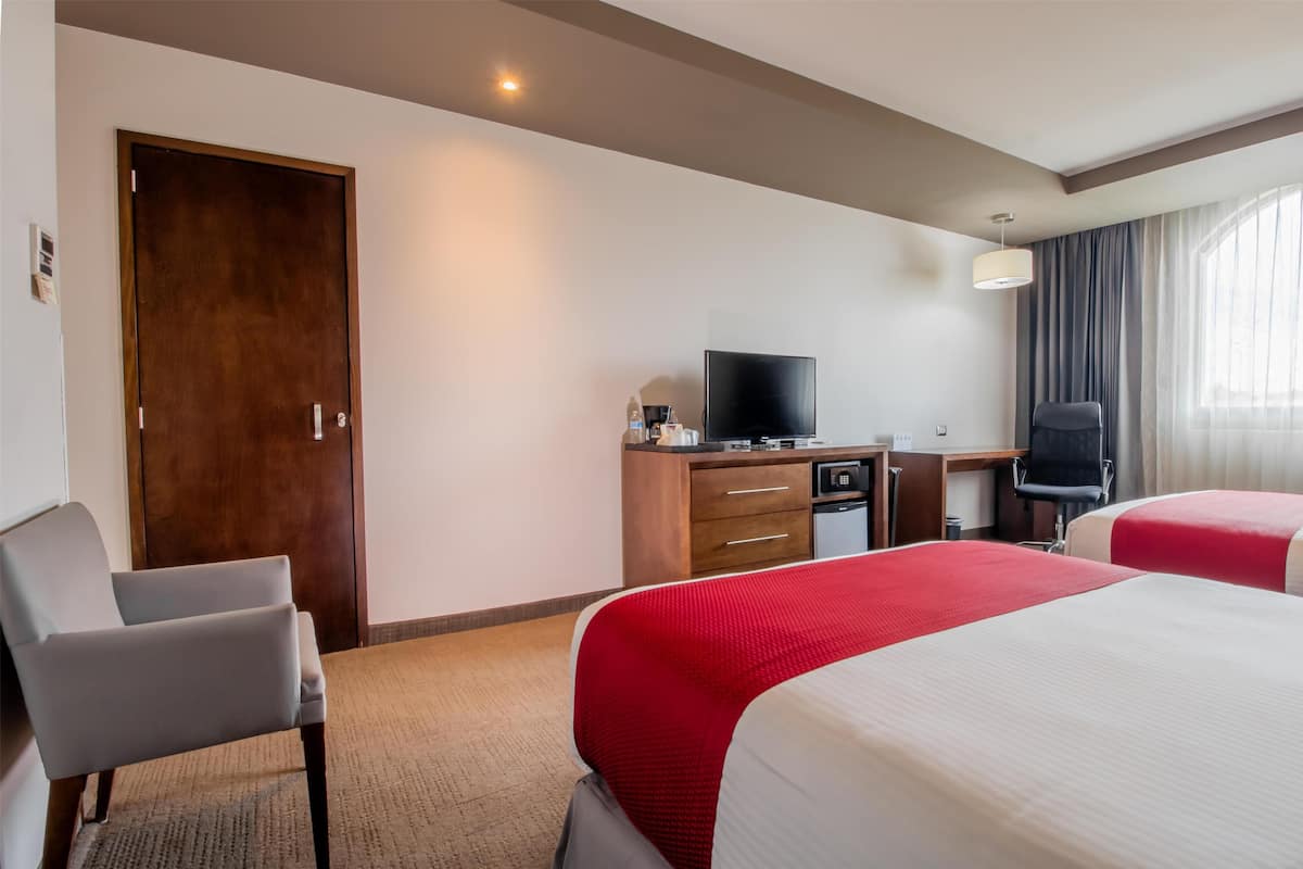 Standard Room, 2 Queen Beds, Non Smoking, Connecting Rooms | 1 bedroom, minibar, in-room safe, desk