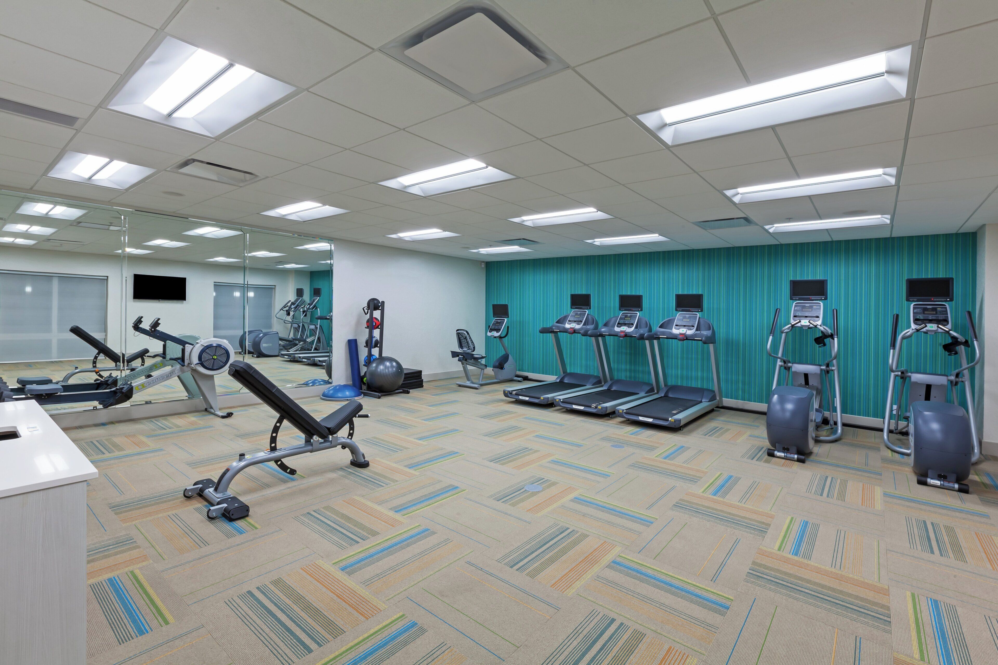 Photo - Holiday Inn Express & Suites Tulsa South - Woodland Hills by IHG