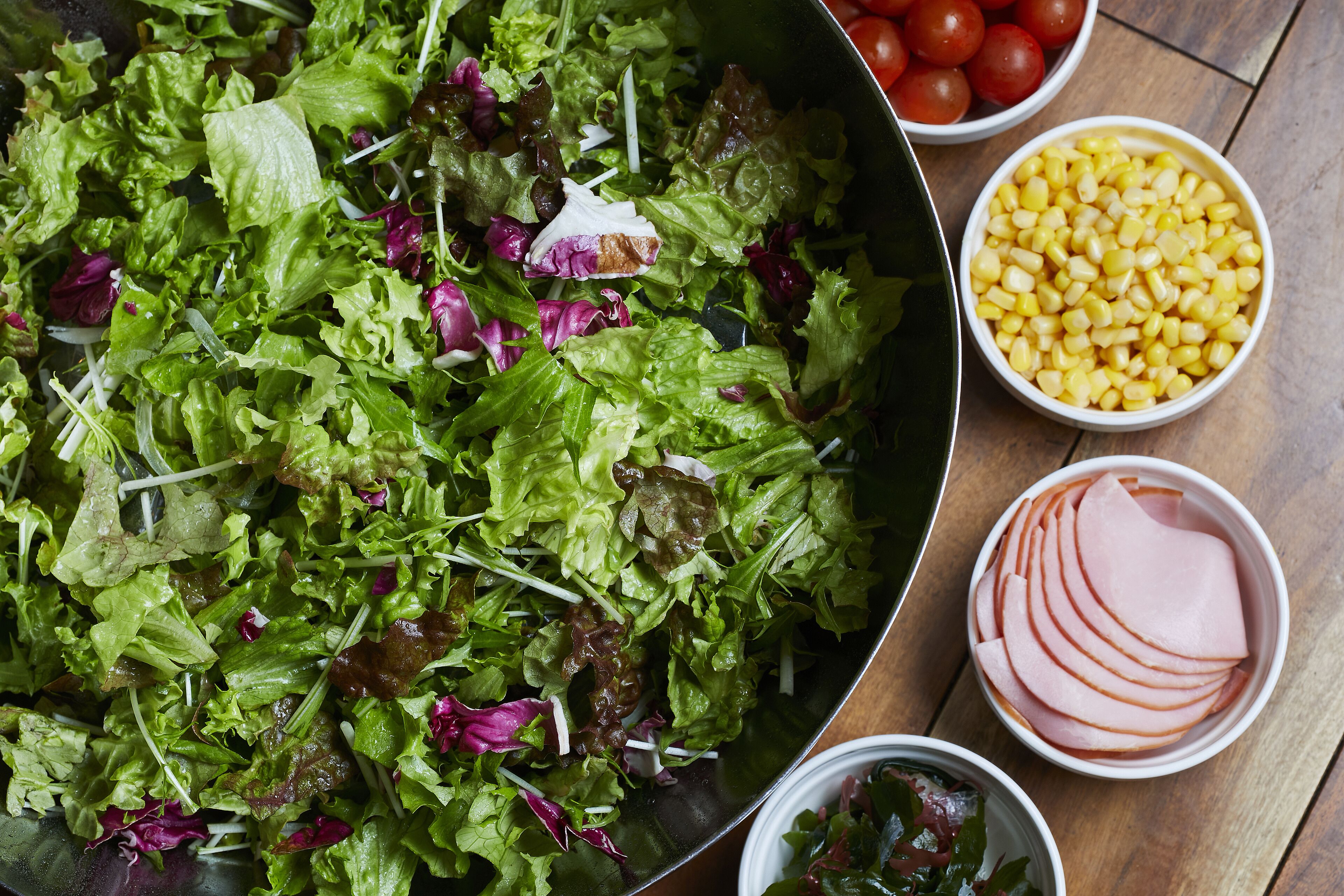 daily buffet breakfast (jpy 1800 per person)